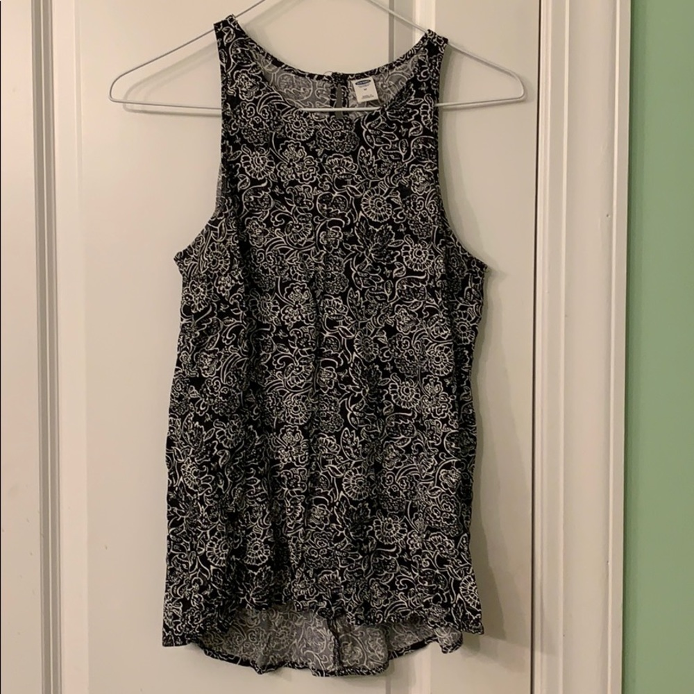 Medium Old Navy top.
